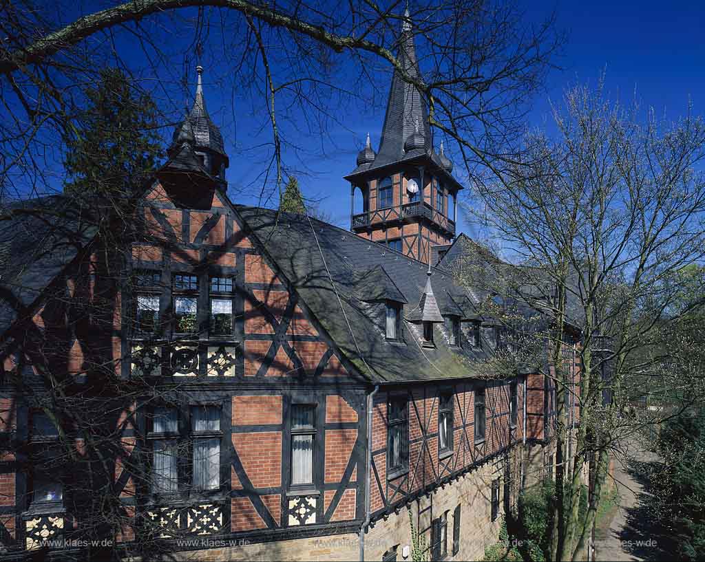 Eitorf, Rhein-Sieg-Kreis, Blick auf Villa Gauhe, Julius Gauhe, im Frhling, Fruehling