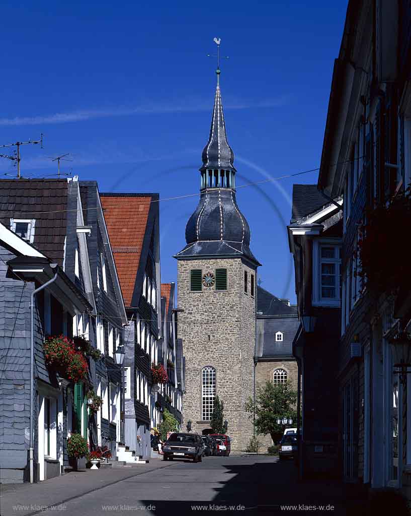 Hueckeswagen, Hckeswagen, Oberbergischer Kreis, Bergisches Land, Blick in Altstadt mit Pauluskirche und Schieferhaeusern, Schieferhusern