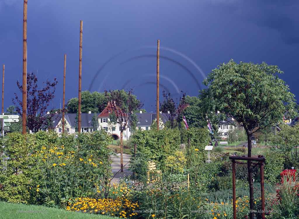Leverkusen, Regierungsbezirk Kln, Blick in Neuland Park im Sommer, Gelnde, Gelaende der Landesgartenschau 2005