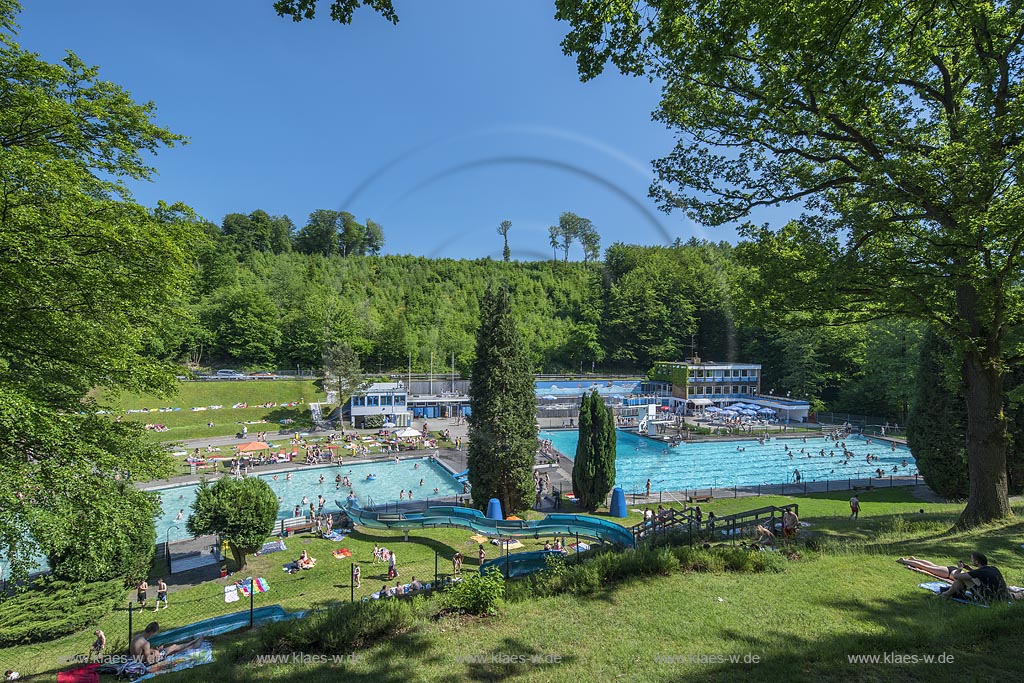 Remscheid, Freibad Eschbachtal, aeltestes Freibad Deutschlands; Remscheid,  Freibad Eschbachtal, oldest open air pool in Germany 