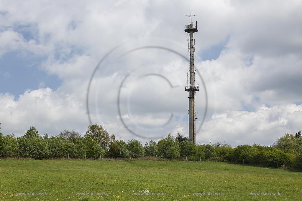 Remscheid-Sued, Hohenhagen mit Fernsehturm; Remscheid-Sued, Hohenhagen with television tower.