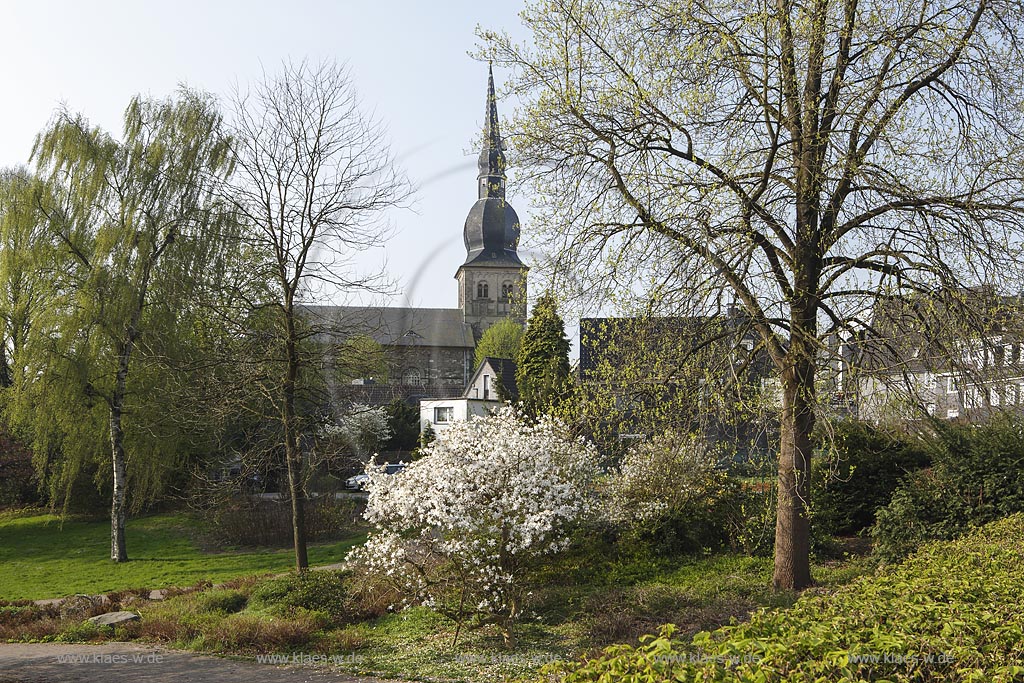 Wermelskirchen, Blick zur evangelischen Pfarrkirche; Wermelskirchen, view to the evangelic parish church.