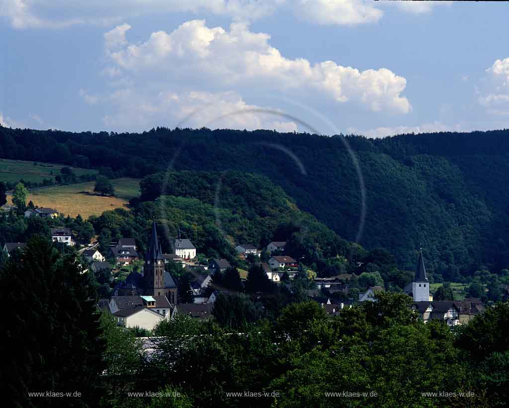 Windeck, Rosbach, Rhein-Sieg-Kreis, Regierungsbezirk Kln, Koeln, Blick auf den Ort und die Landschaft