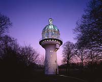 Graefrath, Grfrath, Solingen, Regierungsbezirk Dsseldorf, Blick auf Wasserturm, Lichtturm im Abendlicht