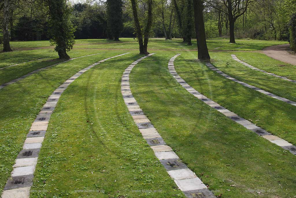 Duesseldorf Derendorf, Nordfriedhof Ehrenfreifhof zu Ehren der Opfer des zweiten Weltkrieges; North cemetery, honor cemetary of war victim of second world war
