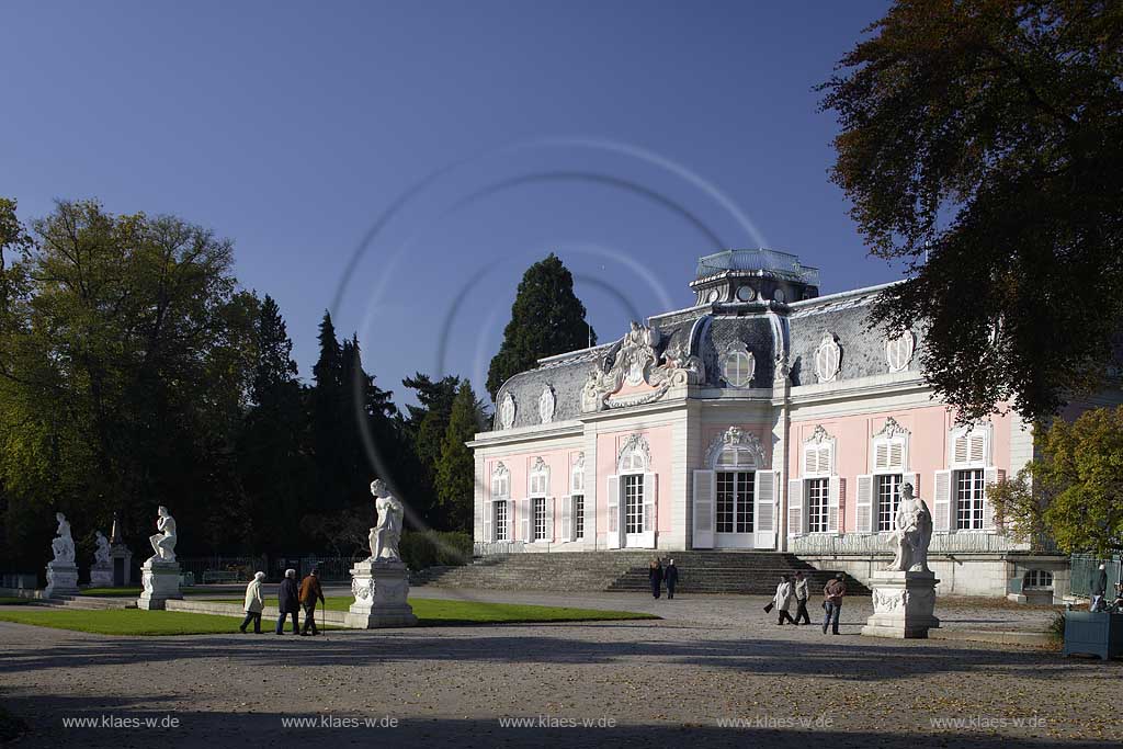 Dsseldorf, Benrath, Schloss Benrath, Statue, Rokkoko, Corps de Logis