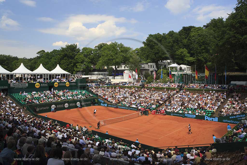 Grafenberg, Dsseldorf, Duesseldorf, Rochusclub, Tennis, Arag World Team Cup, Mannschafts WM, sicht auf Tennisplatz, Tennis Court mit Spielern und Blick auf Publikum