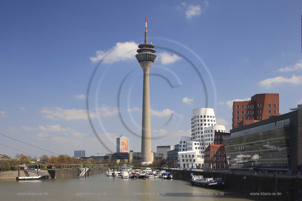 Hafen, Dsseldorf, Duesseldorf, Niederrhein, Bergisches Land, Blick auf Medienhafen mit Fernsehturm und Gehry Bauten