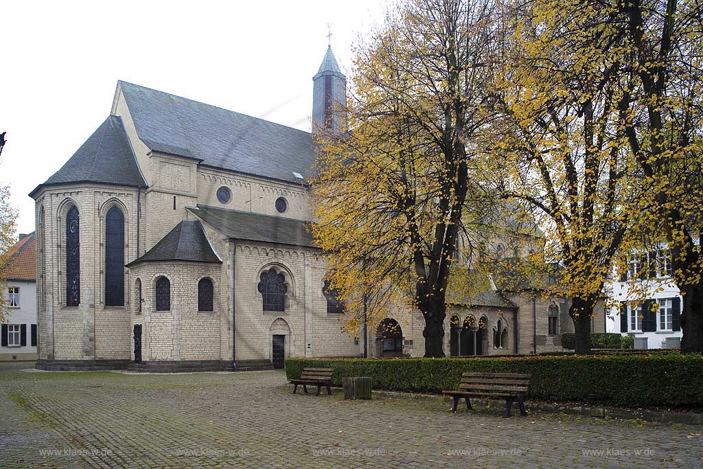 Dsseldorf, Kaiserswerth, St. Suitbertus Kirche, Herbststimmung