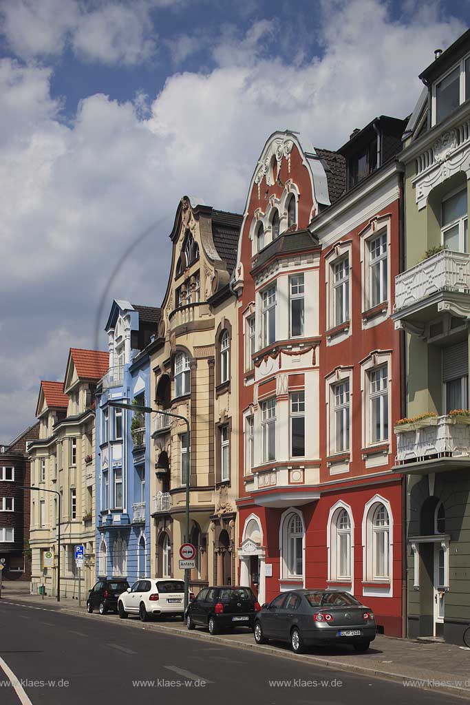 Oberkassel, Dsseldorf, Duesseldorf, Blick auf Fassaden in der Dsseldorfer, Duesseldorfer Strasse, Architektur