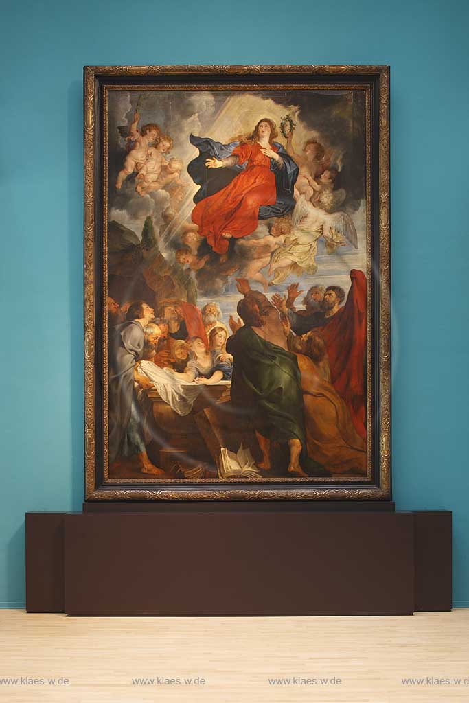 Blick in Kunstmuseum, Museum Kunst Palast, Glasmuseum Hentrich, auf monumentales Gemaelde von Peter Paul Rubens, die Himmelfahrt Mariae in Dsseldorf, Duesseldorf-Pempelfort