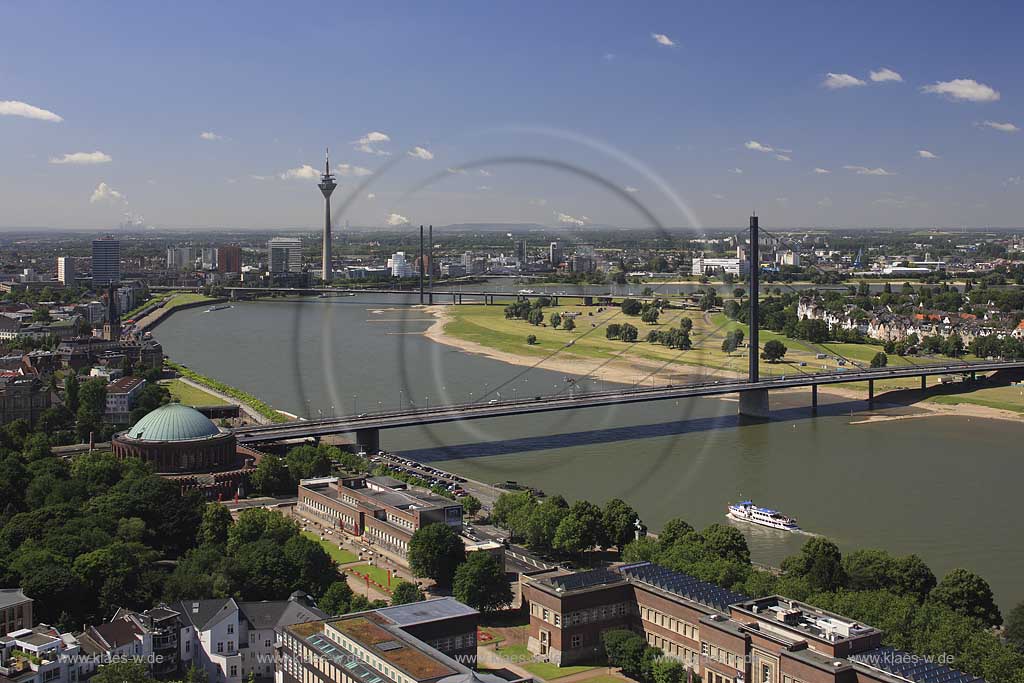 Panoramablick vom Victoria Turm ueber Dsseldorf, Duesseldorf-Pempelfort mit Sicht bis zum neuen Hafen