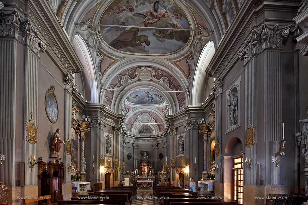 Torri del Benaco, Innenaufnahme der Kirche San Pietro e Paoloder; Torri del Benaco, interior photo of church Sant Pietro e Paoloder