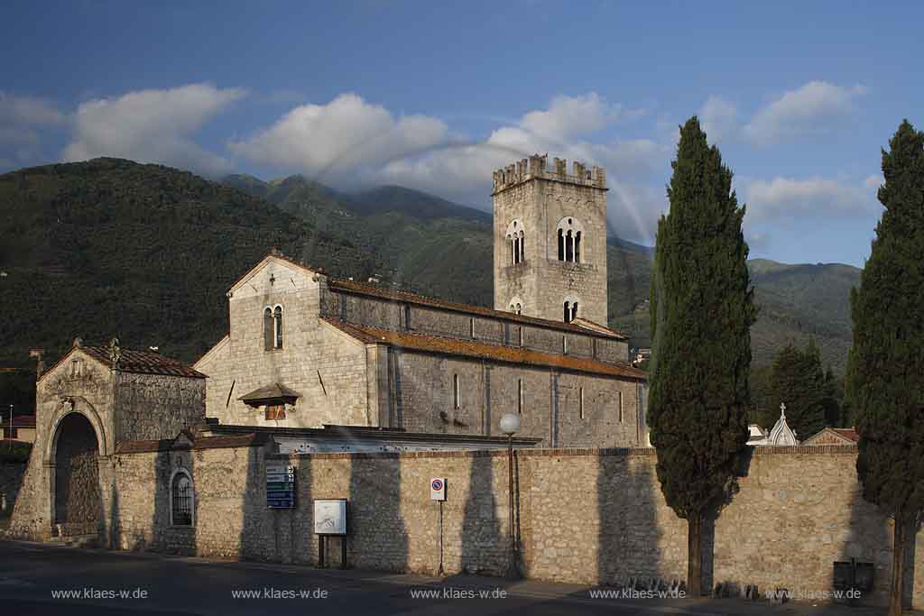 Camaiore, Blick auf Chiesa di San Pietro, Toskana, Tuscany