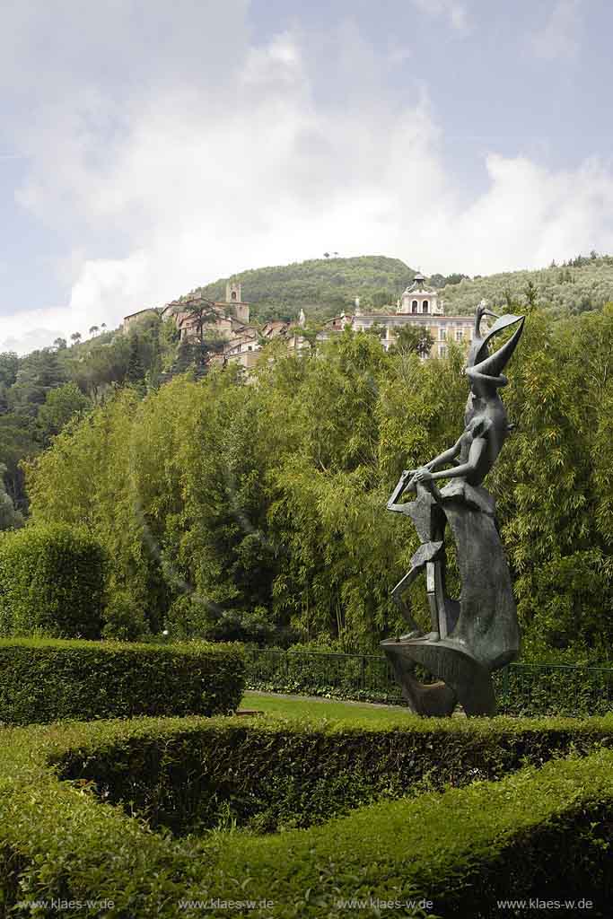 Collodi, Blick auf Statue im Pinoccio Park, Toskana, Tuscany