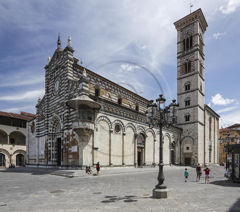 Prato,  Piazza del Duomo mit Dom, Kathedrale des Bisturms Prato, Basilica minor; Prato place Piazza del Duomo with cathedral of diocese Prato, basilica minor.