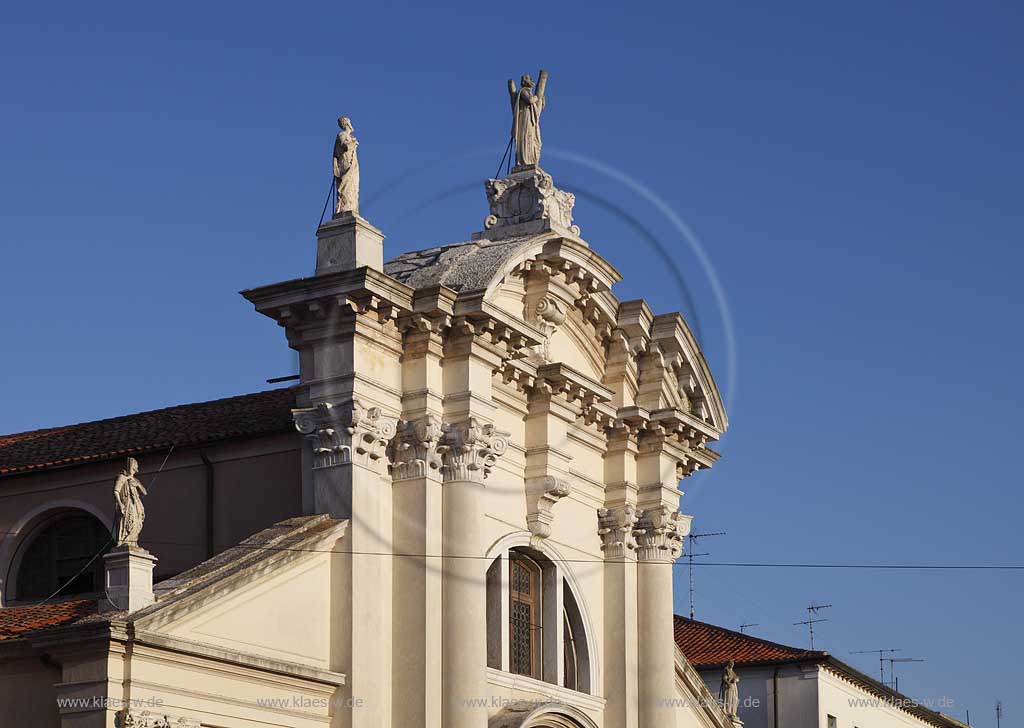 Chioggia Giebel der Kirche San Andrea, der Duoeme; Gable of church sant Andrea