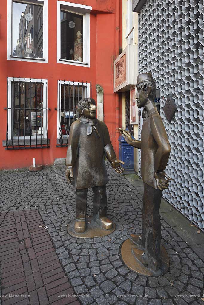 Koeln Altstadt Tuennes und Schael Bronze Denkmal