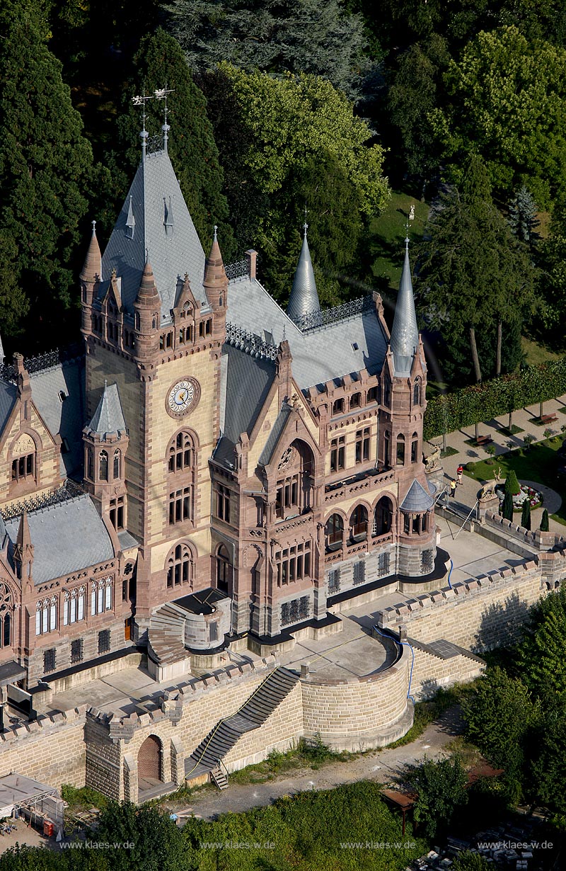 Schloss Drachenburg, Koenigswinter bei Bonn, Nordrhein-Westfalen, Deutschland, DEU. | Drachenburg castle, Drachenfels, Koenigswinter, North Rhine-Westphalia, Germany, DEU.