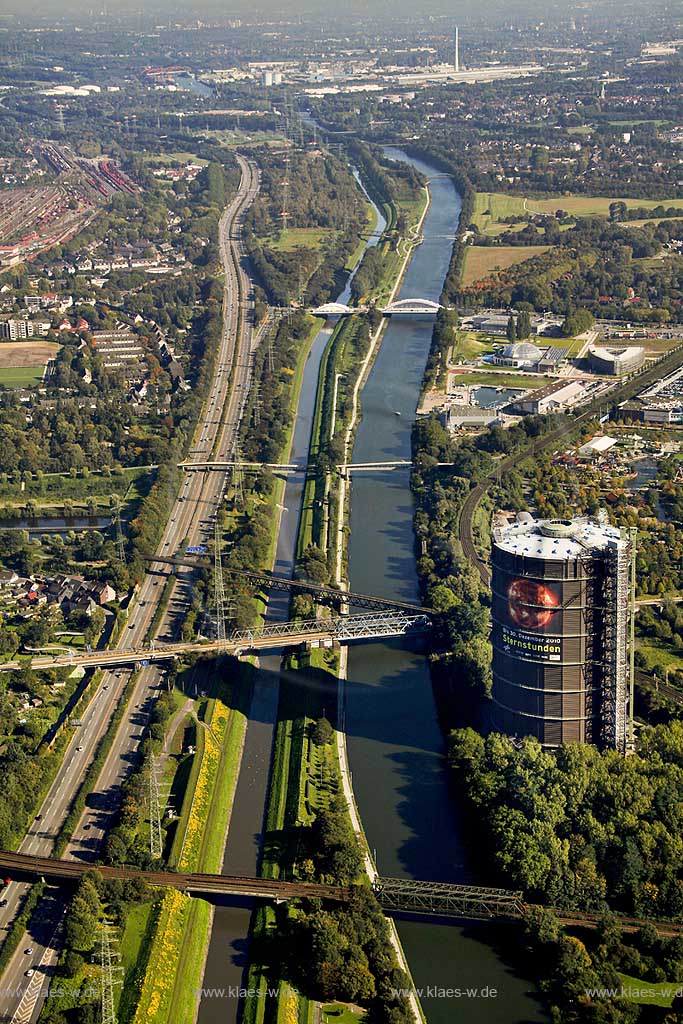 Luftbild, Rhein-Herne-Kanal mit Gasometer, Emscher, Neue Mitte,  , Ruhrgebiet, Europa
