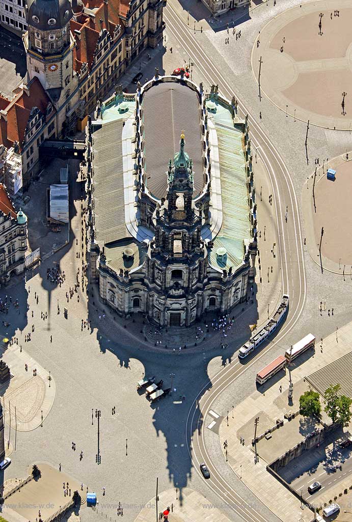 Kathedrale Ss. Trinitatis in Dresden (ehem. Katholische Hofkirche, Luftbild, Dresden, Sachsen, Germany, Europa