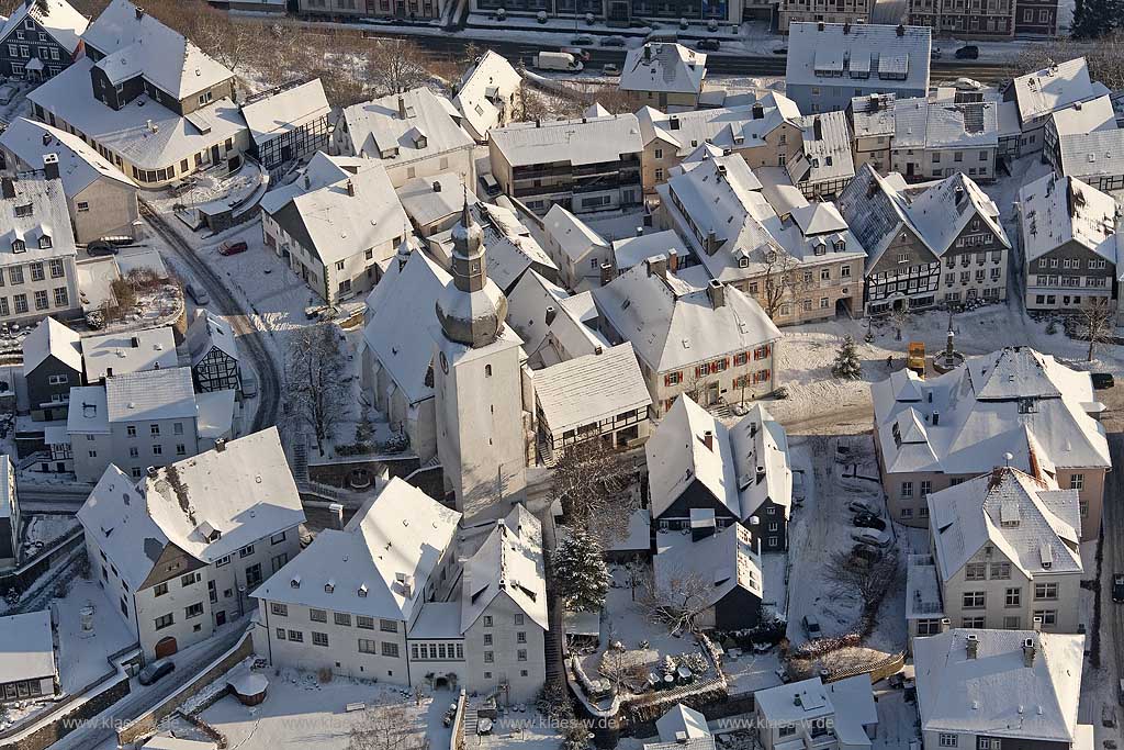Luftbild, Altstadt von Arnsberg mit Glockenturm und Fachwerkhaeusern, Altstadt Glockenturm,  Arnsberg, Nordrhein-Westfalen, Germany, Europa