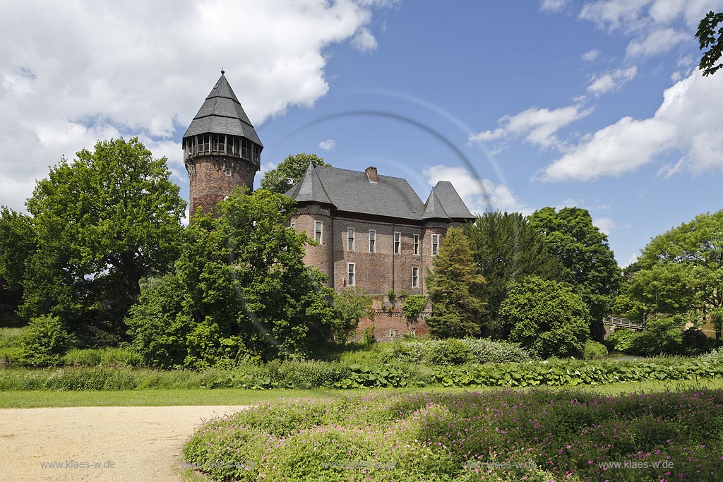 Krefel-Linn, Burg Linn; Krefeld-Linn, castle Burg Linn.