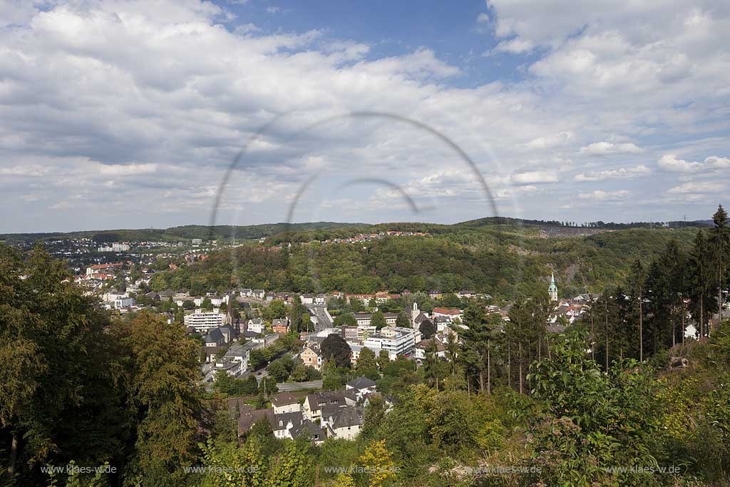 Blick auf Hagen-Hohenlimburg im Frehherbst, Spaetsommer 