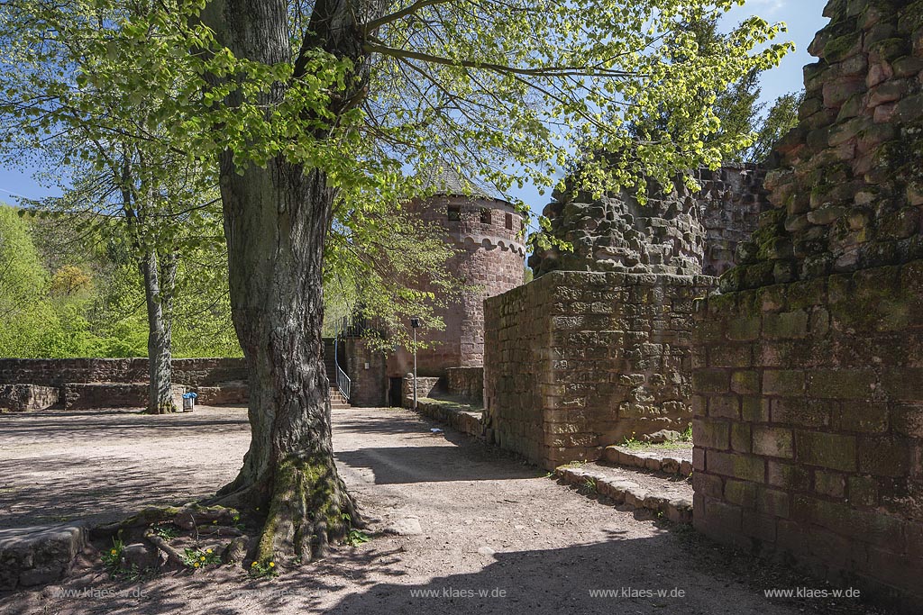 Illingen, Burg Kerpen, Rundturm und Burgmauer; Illingen castle Kerpen