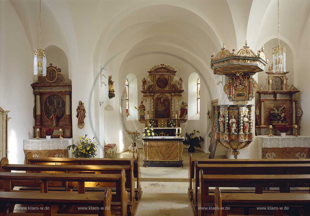 Finnentrop, Schlipruethen, Schliprthen, Kreis Olpe, Blick in Pfarrkirche St. Georg, Sauerland