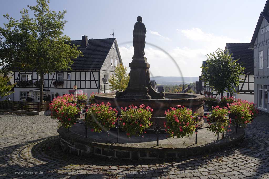 Hallenberg, Hochsauerlandkreis, Blick auf Petersbrunnen, Sauerland