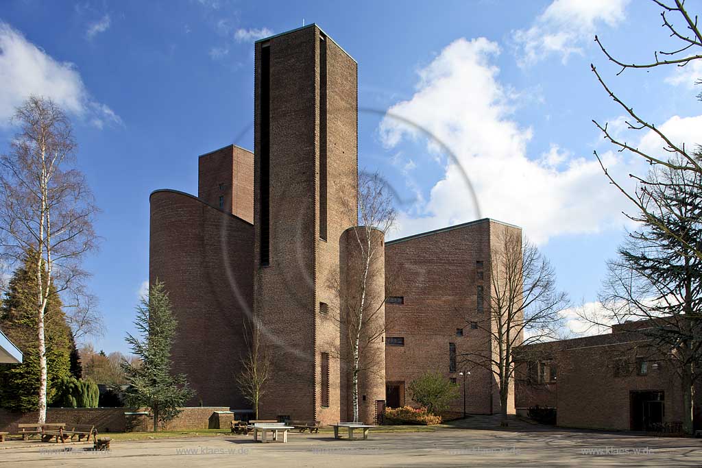 Meschede Abteikirche der Benediktiner Abtei Koenigsmuenster; 