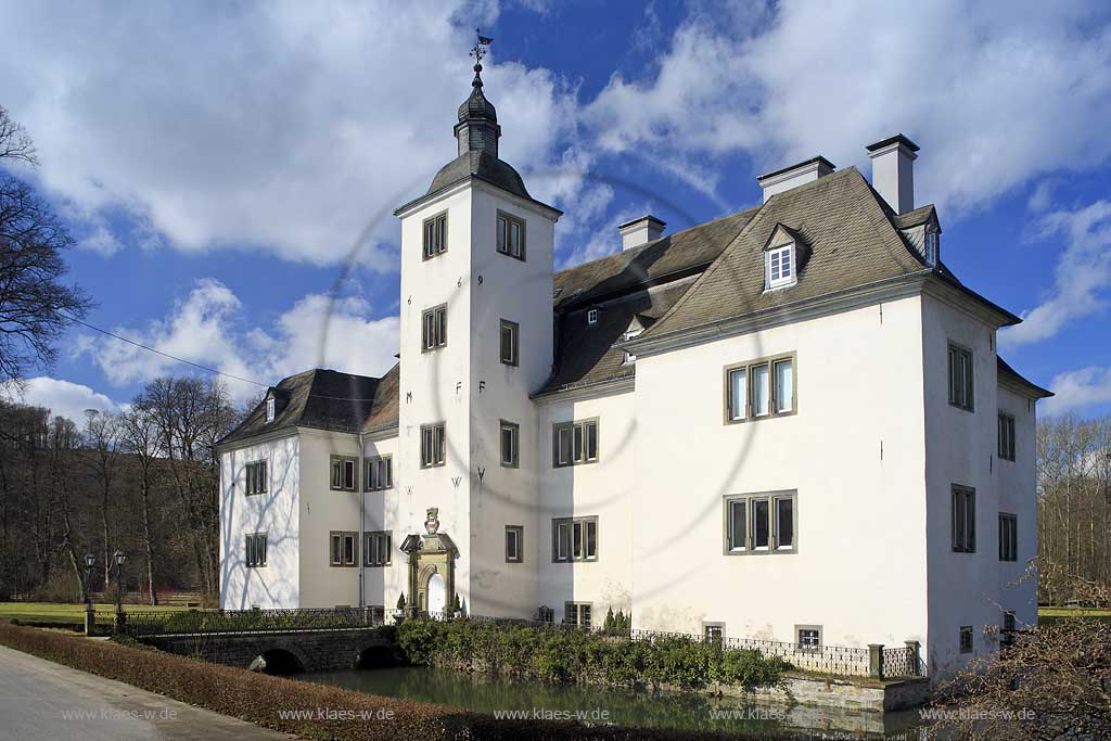Meschede Schloss Laer im Ruhrtal, Castle Laer near Meschede in Ruhr valley