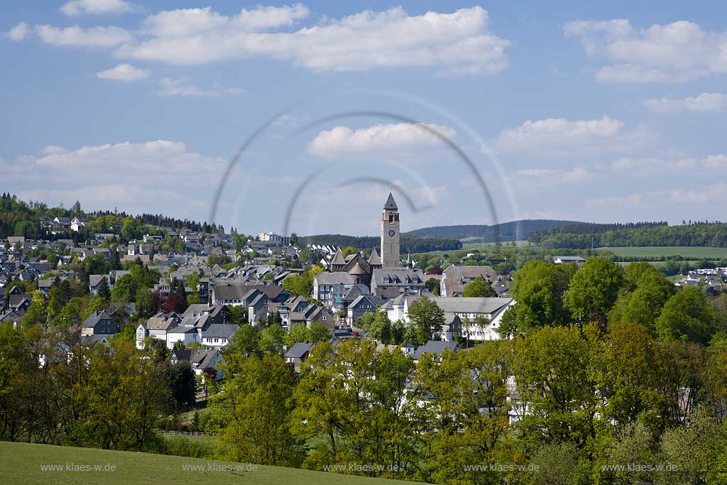 Schmallenberg, Hochsauerlandkreis, Blick auf Stadt und Landschaft, Sauerland