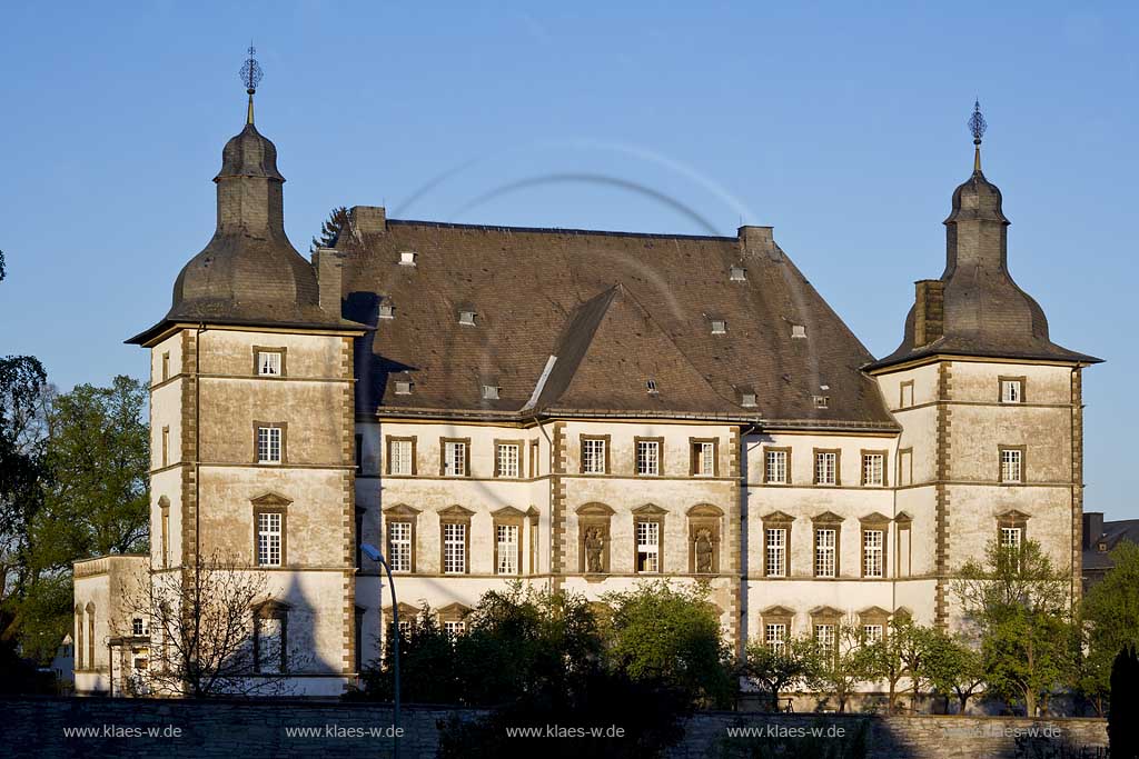 Warstein, Mlhheim, Muelhheim, Kreis Soest, Blick auf Schloss, Sauerland