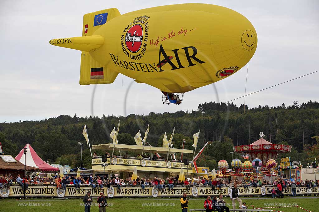 Warstein, Kreis Soest, Warsteiner Internationale Montgolfiade, Warsteiner Zeppelin Ballon, Sauerland