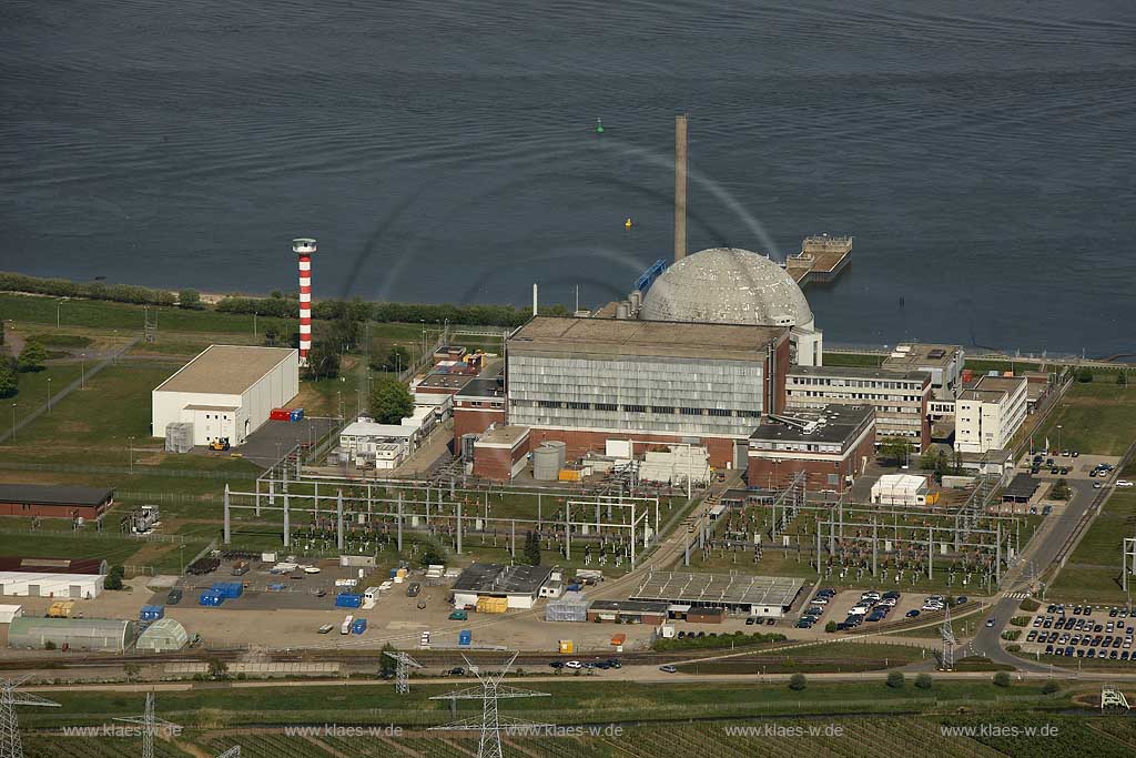 Brokdorf, Luftbild Atomkraftwerk Brokdorf mit Elbe; Brokdorf, aerial view atomic power plant Brokdorf with Elbe.